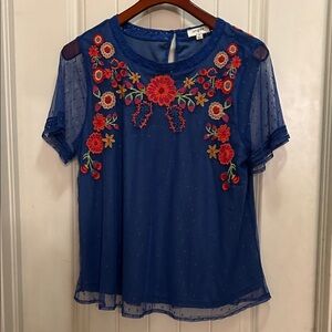 Like NEW Umgee Royal Blue Floral Embroidered Blouse medium